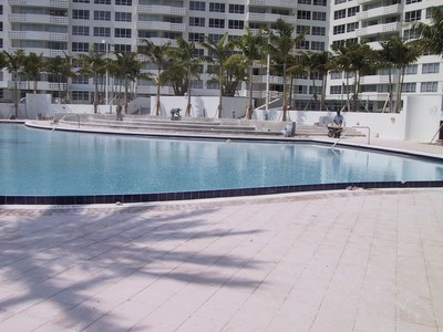 Grand Flamingo South