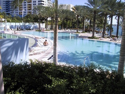Grand Flamingo South