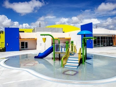 Bluesten Park C of Hallandale